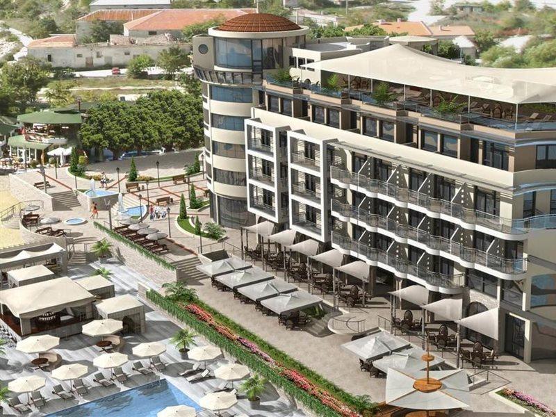 Royal Grand Hotel And Spa Kavarna Luaran gambar