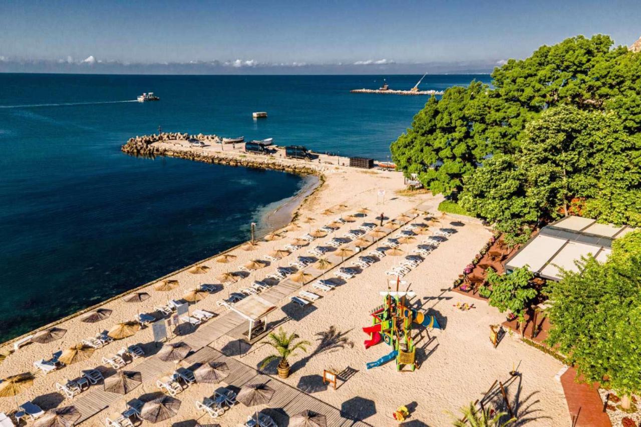 Royal Grand Hotel And Spa Kavarna Luaran gambar