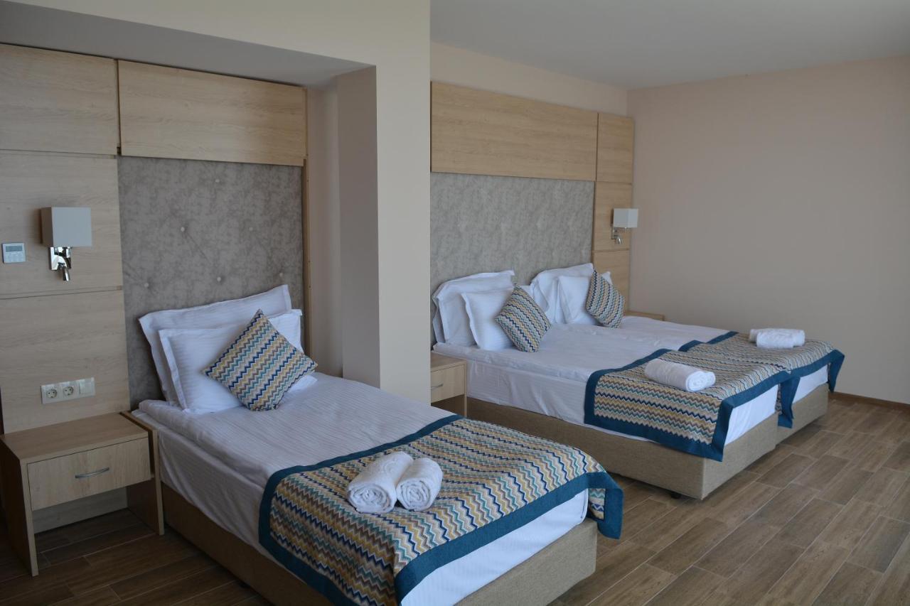 Royal Grand Hotel And Spa Kavarna Luaran gambar
